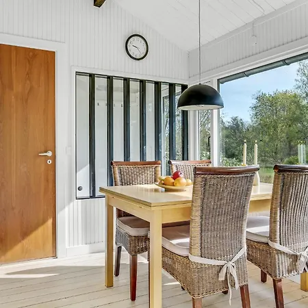 Prázdninový dům In With Kitchen *